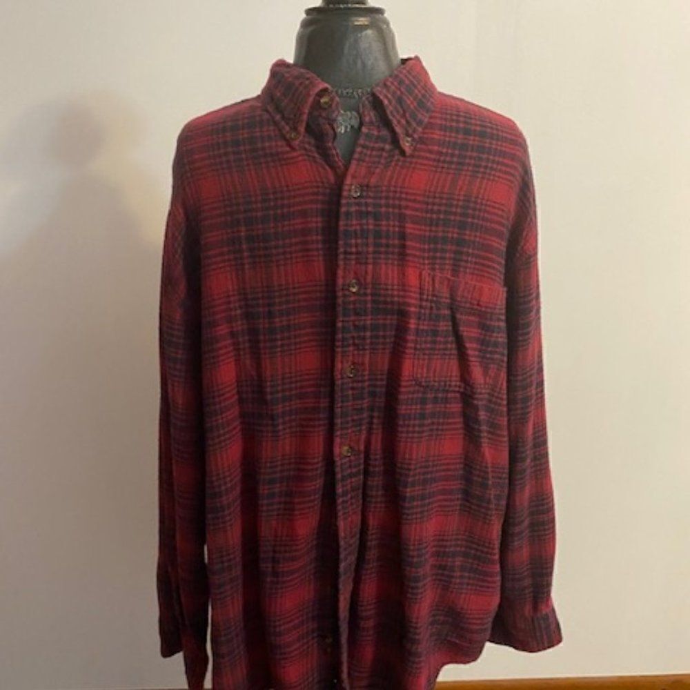Saddlebred Red/Black plaid button-down with front pocket, size XL